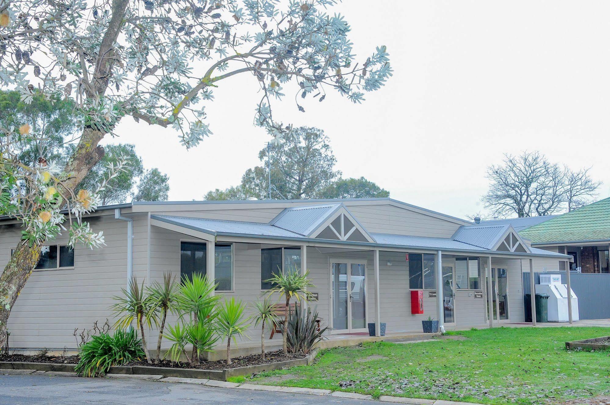 Gateway Lifestyle Ballarat Hotel Exterior photo